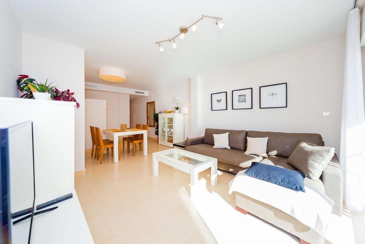 Шикарная Квартира На Первой Линии -Luxury Apartment On The First Line Sea 托雷维耶哈 外观 照片