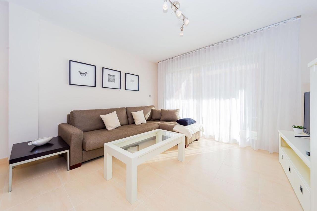 Шикарная Квартира На Первой Линии -Luxury Apartment On The First Line Sea 托雷维耶哈 外观 照片